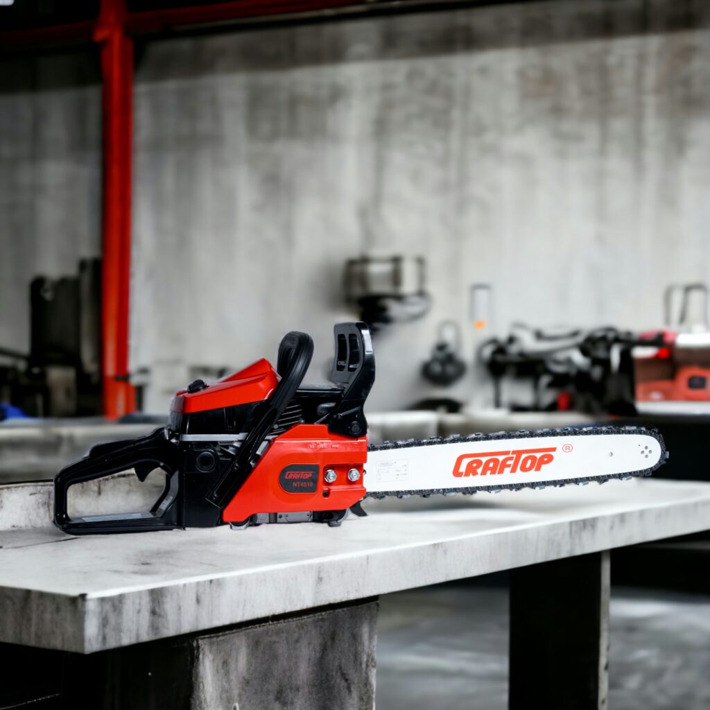 Chainsaw Chainsaw